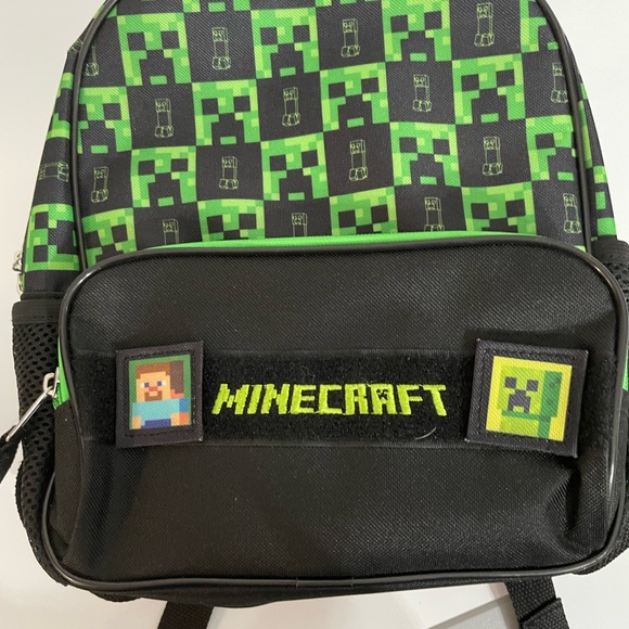 New medium Minecraft backpack whiteout tag - Picture 2 of 8